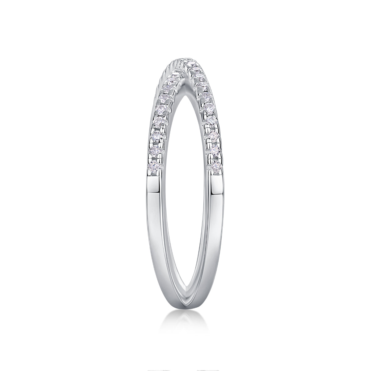 Lisa -0.03 ct Per Stone