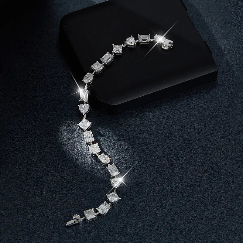 Solaris Bracelet - 1 ct Per Stone (16 - 18 ct total)