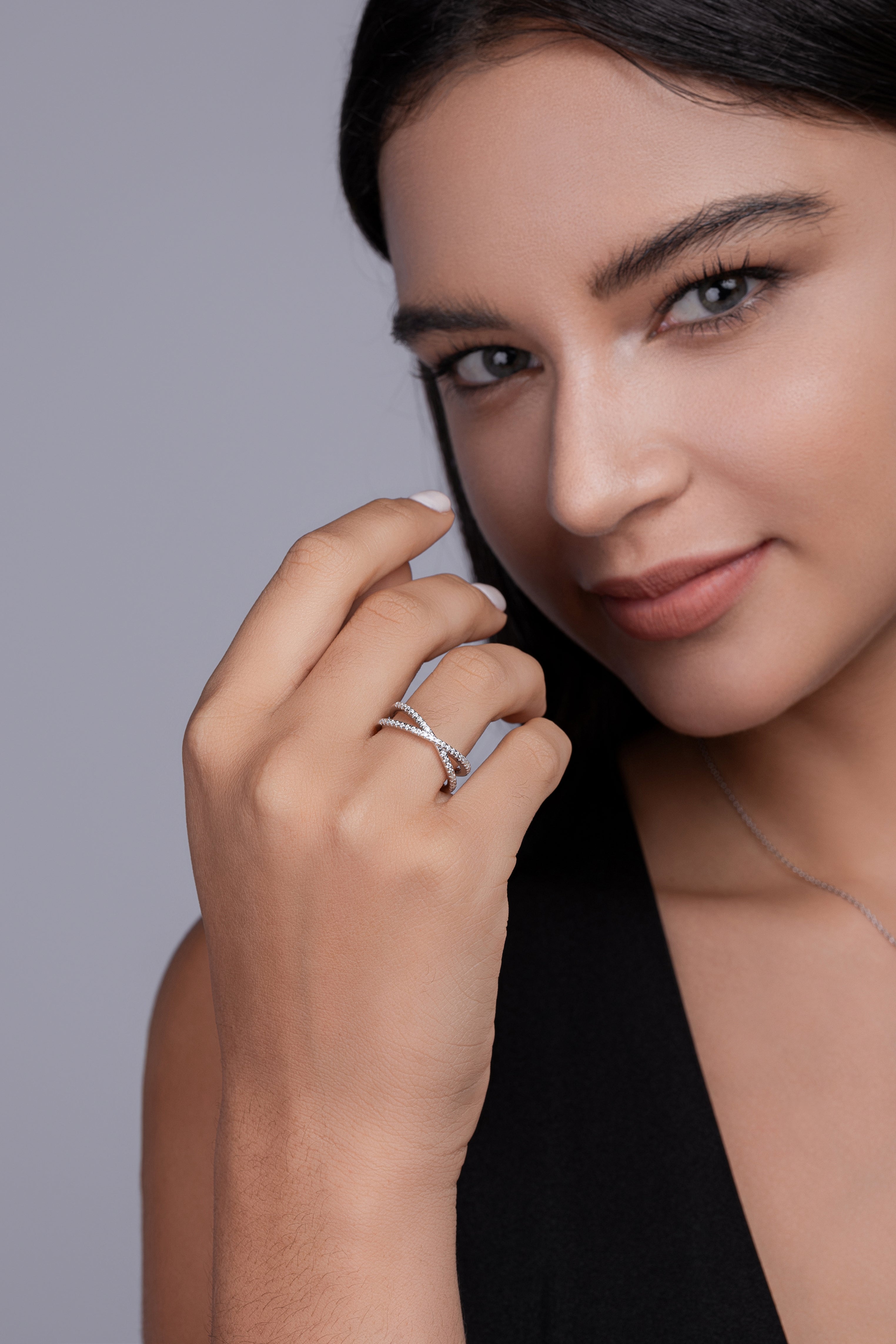 Lisa -0.03 ct Per Stone