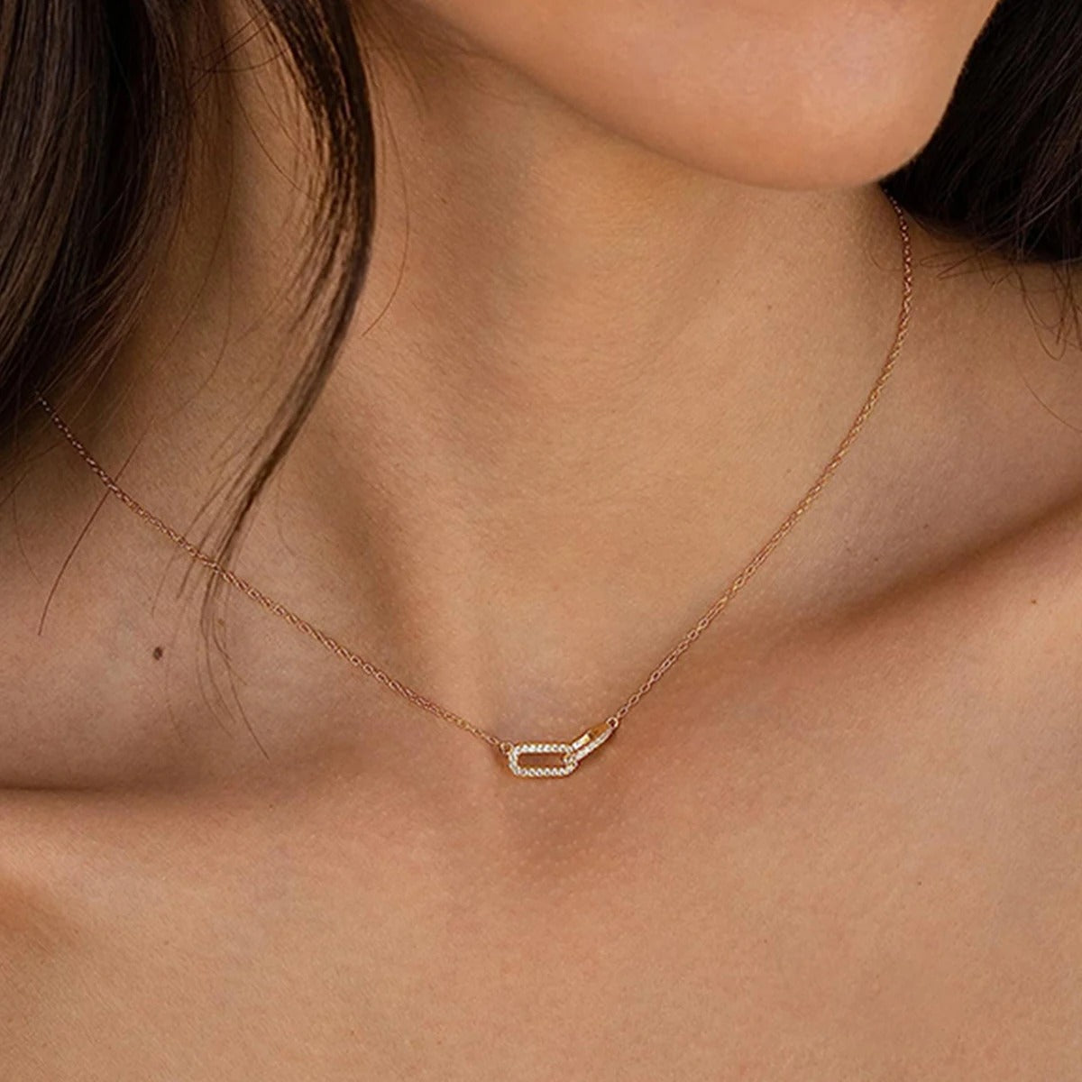 Véa Link Necklace