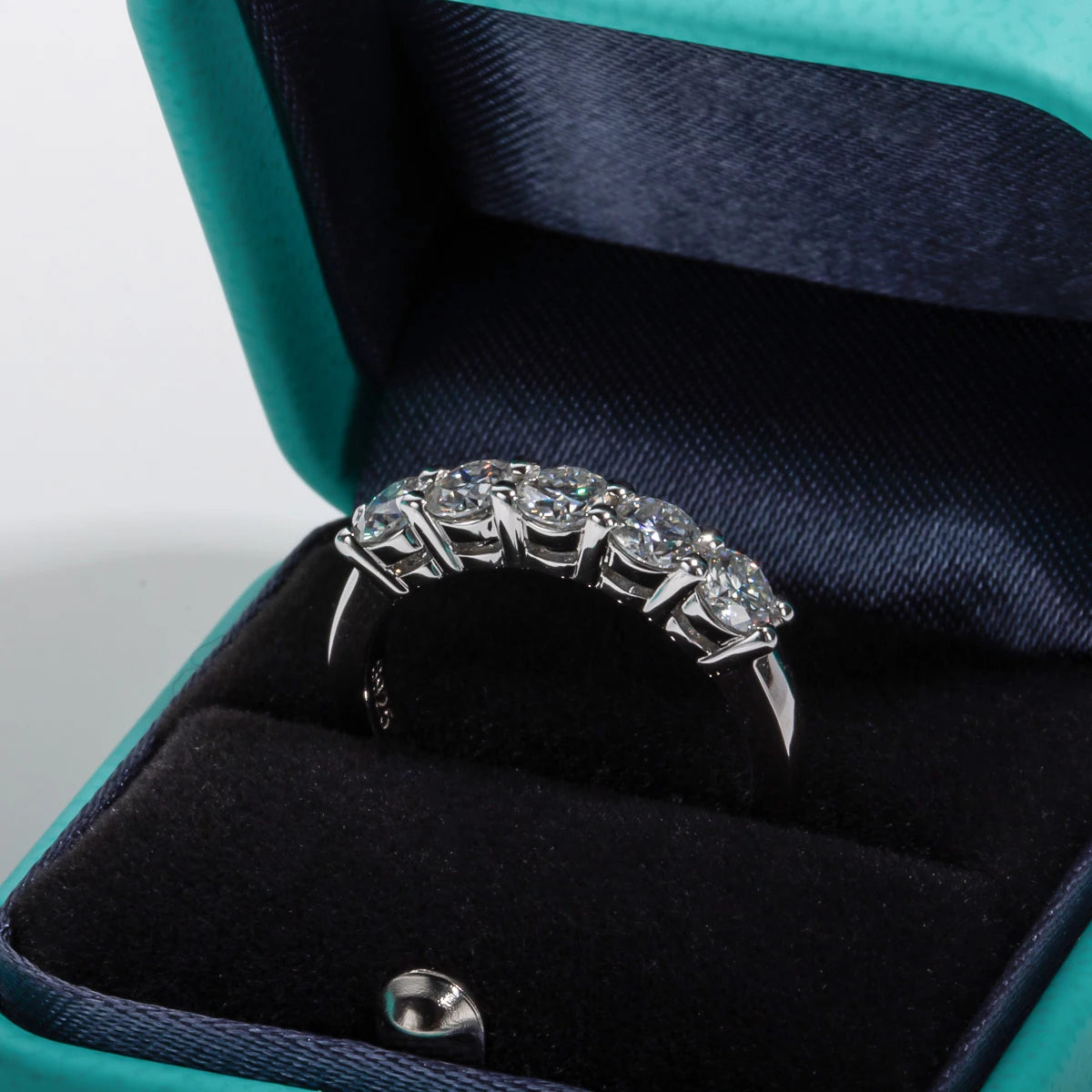 Eliana - 0.4 ct Per Stone (5 Stones Total)
