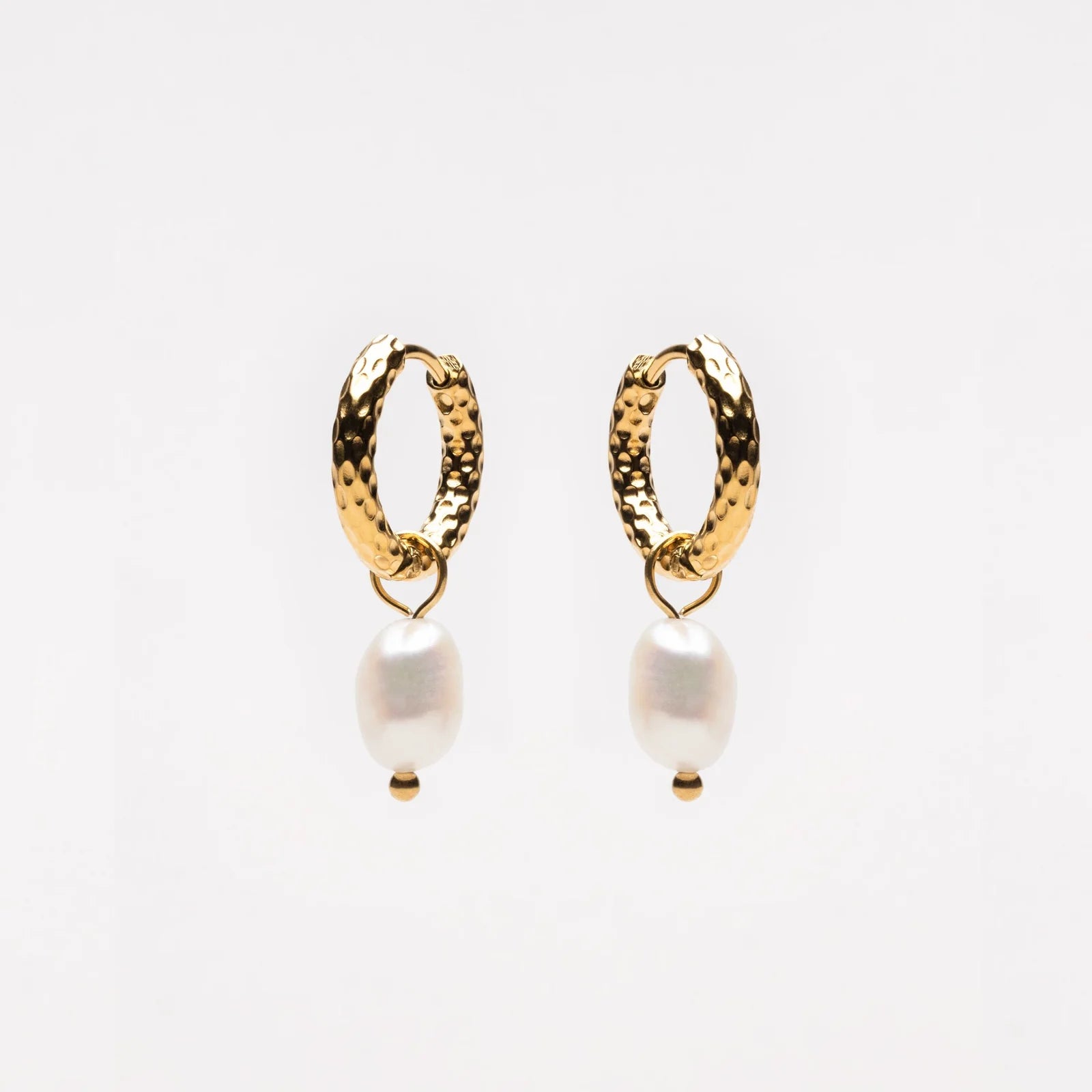 Maré Pearl Hoop Earrings